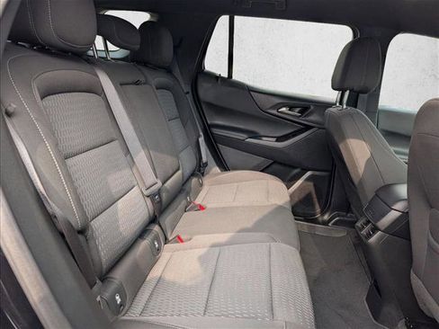 Used 2025 Chevrolet Equinox LT AWD/4WD image 19