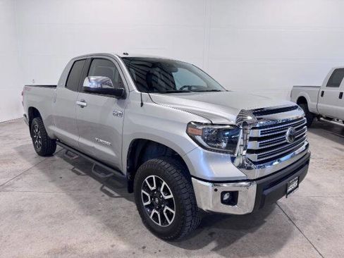 Used 2019 Toyota Tundra Limited w/ Limited Premium Package AWD/4WD image 2