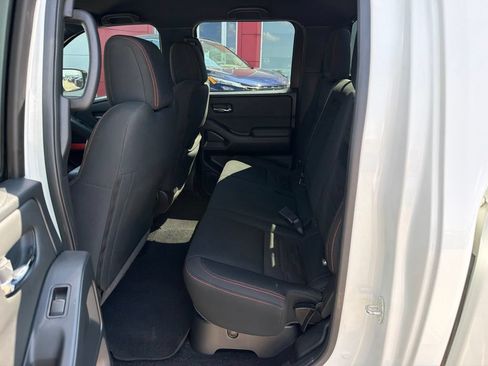 Used 2024 Nissan Frontier Pro-X w/ Pro Convenience Package RWD image 16