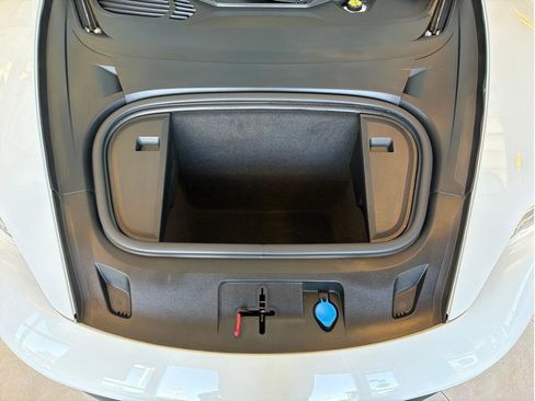 Used 2024 Porsche Taycan 4S AWD/4WD image 27