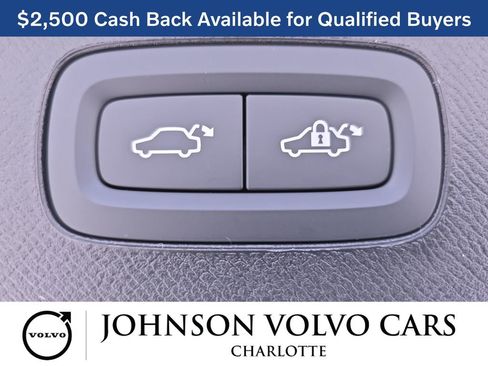 New 2026 Volvo XC90 T8 Plus w/ Protection Package Premier image 15