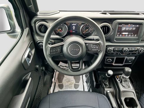 Used 2023 Jeep Gladiator Sport AWD/4WD image 20