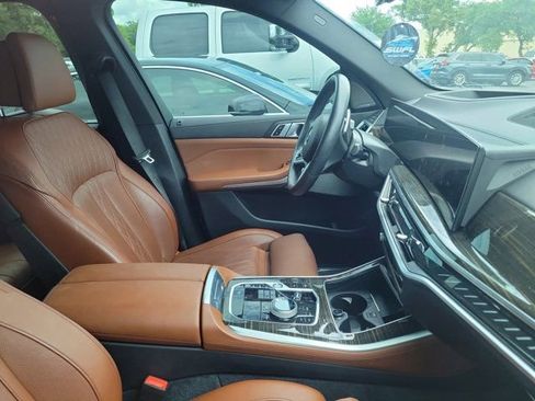 Used 2025 BMW X5 M60i AWD/4WD image 3