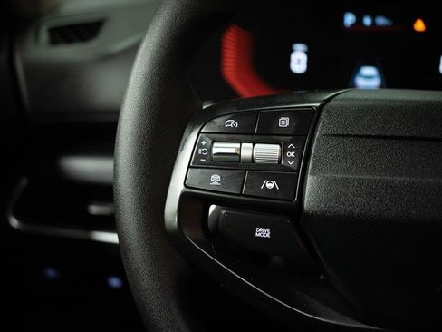 Used 2025 Kia K4 LXS image 25