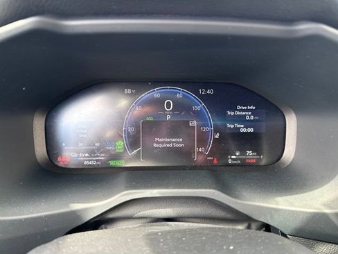 Used 2023 Toyota RAV4 XSE AWD/4WD image 18