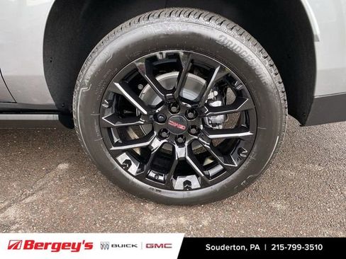 New 2026 GMC Yukon XL Denali w/ Sun & Power Step Package AWD/4WD image 36