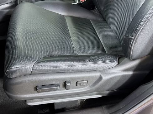 Used 2016 Honda CR-V Touring image 23