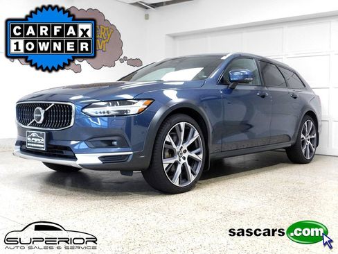 Used 2023 Volvo V90 B6 Cross Country Ultimate AWD/4WD image 1