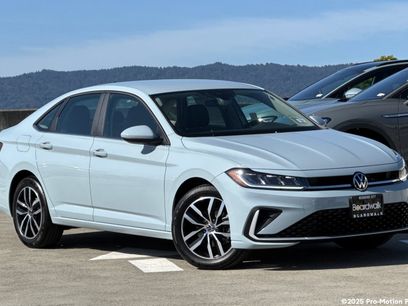 New 2025 Volkswagen Jetta SE