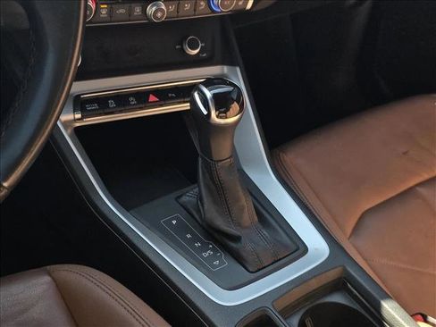 Used 2021 Audi Q3 2.0T Premium w/ Convenience Package image 18