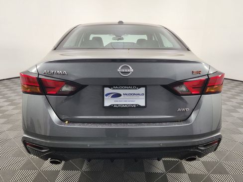 New 2025 Nissan Altima 2.5 SR w/ SR Premium Package AWD/4WD image 4