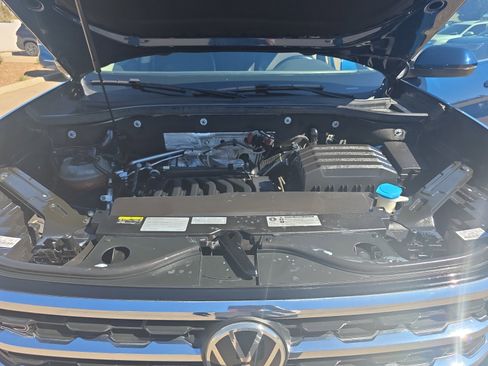 Used 2021 Volkswagen Atlas SE w/ Panoramic Sunroof Package image 21