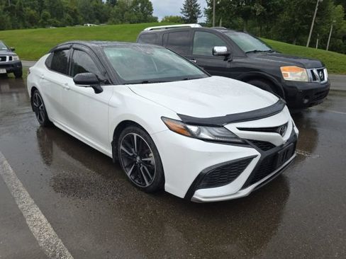 Used 2024 Toyota Camry XSE w/ Navigation Package AWD/4WD image 4