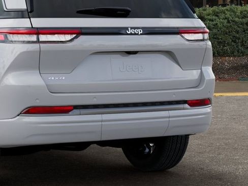 New 2026 Jeep Grand Cherokee Limited AWD/4WD image 13