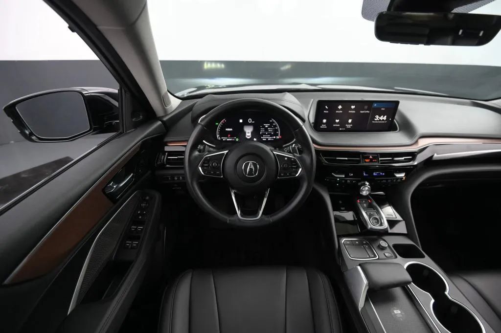 Used 2022 Acura MDX SH-AWD image 37