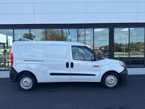 Used 2021 RAM ProMaster City Tradesman image 2