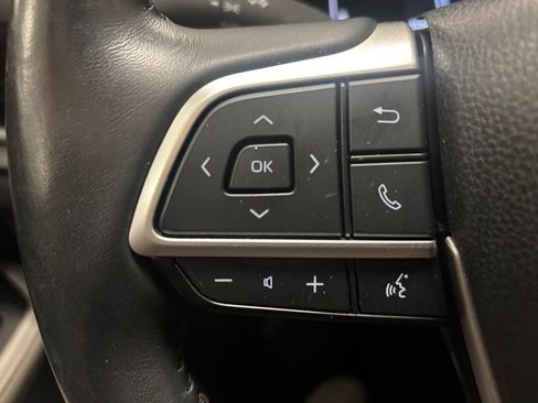 Used 2024 Toyota Grand Highlander AWD image 20