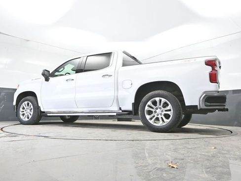 Used 2023 Chevrolet Silverado 1500 LTZ image 35