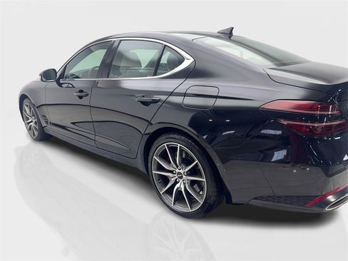 Used 2025 Genesis G70 2.5T image 14
