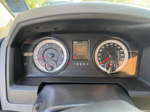 Used 2015 RAM 1500 Express AWD/4WD image 10