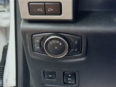 Used 2019 Ford F250 Lariat w/ Lariat Ultimate Package image 11