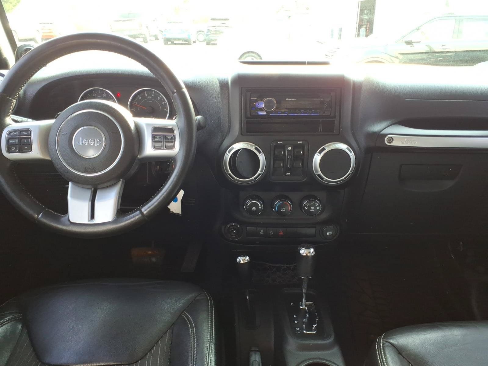 Used 2013 Jeep Wrangler Unlimited Sport AWD/4WD image 7