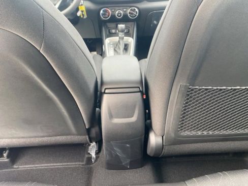 New 2026 Hyundai Venue SE image 28