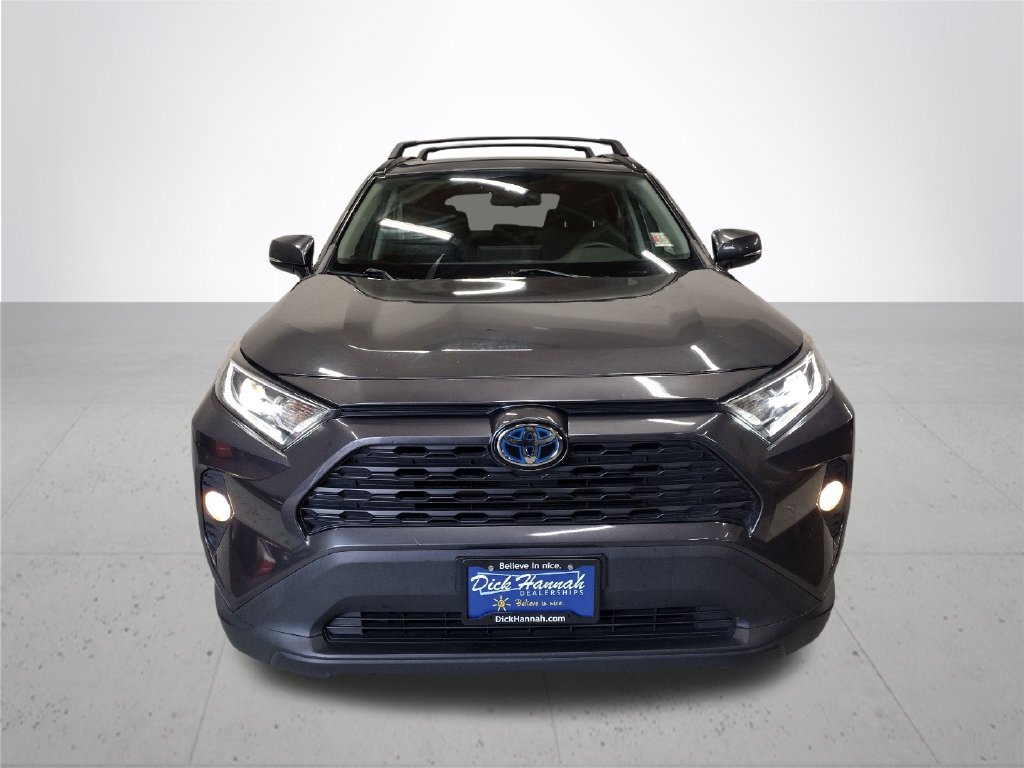 Used 2019 Toyota RAV4 XLE w/ Convenience Package AWD/4WD image 3