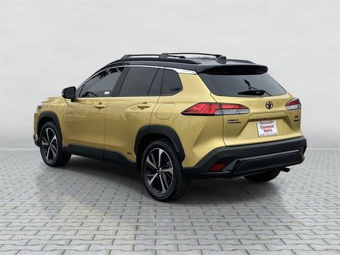 Certified 2023 Toyota Corolla Cross XSE image 4