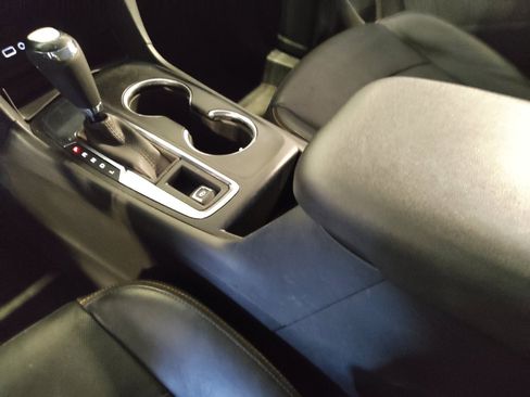 Used 2020 Chevrolet Equinox LT w/ Midnight Edition image 26