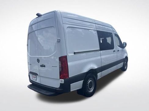 Used 2025 Mercedes-Benz Sprinter 2500 image 7