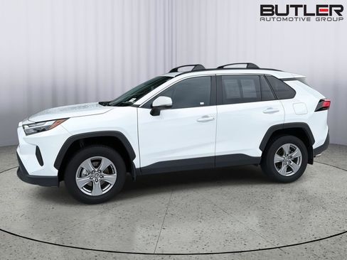 Used 2024 Toyota RAV4 XLE w/ Convenience Package AWD/4WD image 3