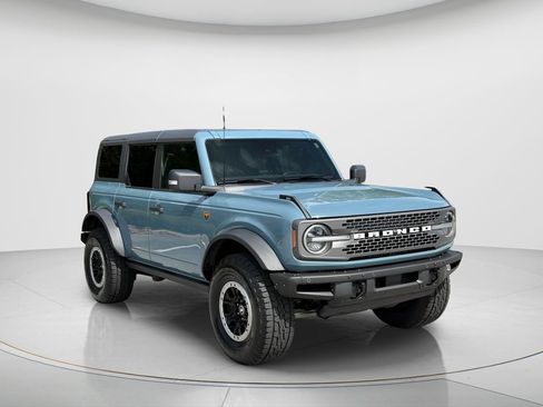 Used 2022 Ford Bronco Badlands w/ Sasquatch Package AWD/4WD image 3