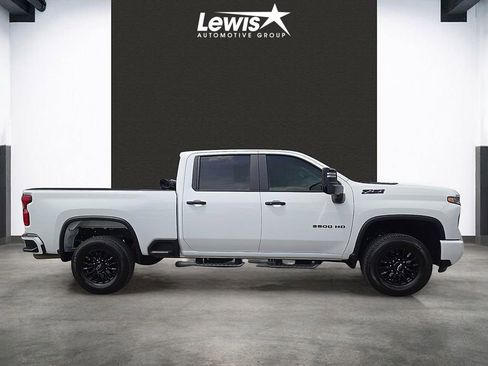 Used 2024 Chevrolet Silverado 3500 LT w/ Z71 Sport Edition AWD/4WD image 5