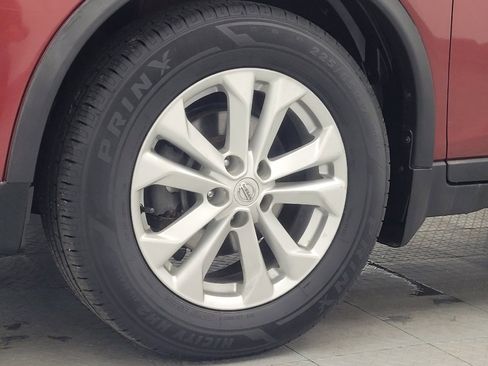 Used 2016 Nissan Rogue SV w/ SV Premium Package FWD image 31