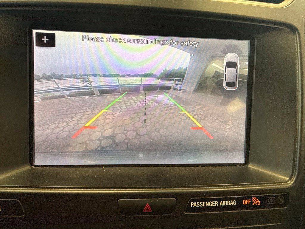 Used 2019 Ford Explorer XLT w/ Equipment Group 202A AWD/4WD image 17