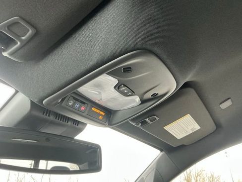 Used 2024 Chevrolet Colorado ZR2 w/ Technology Package image 35