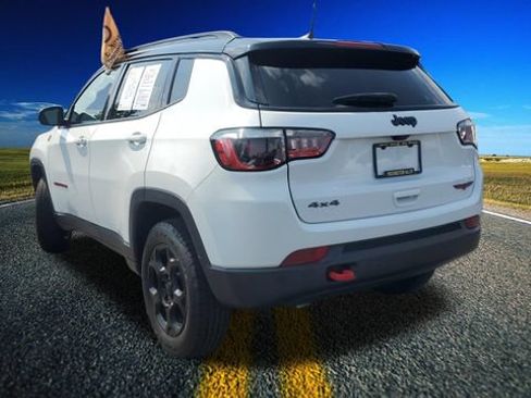 Used 2023 Jeep Compass Trailhawk w/ Trailhawk Convenience Group AWD/4WD image 23