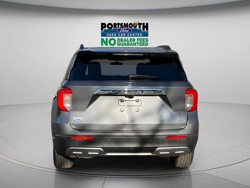 Used 2022 Ford Explorer XLT w/ Equipment Group 202A AWD/4WD image 29