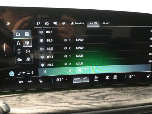 Certified 2025 Audi Q5 Premium w/ Convenience Package image 19