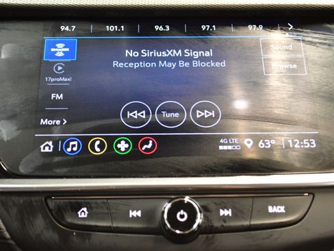 Used 2022 Buick Encore GX Select w/ Sport Touring Package FWD image 27