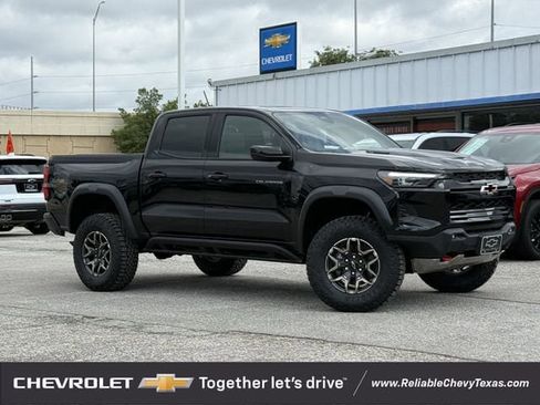 New 2026 Chevrolet Colorado ZR2 w/ Technology Package AWD/4WD image 2