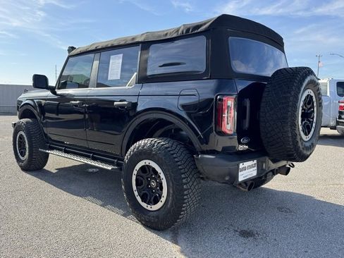 Used 2022 Ford Bronco Badlands image 4