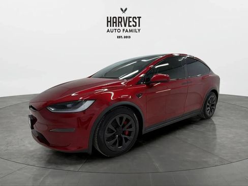 Used 2024 Tesla Model X Plaid image 1