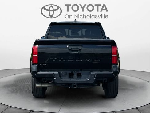Used 2024 Toyota Tacoma TRD Sport w/ TRD Sport Upgrade Package AWD/4WD image 5