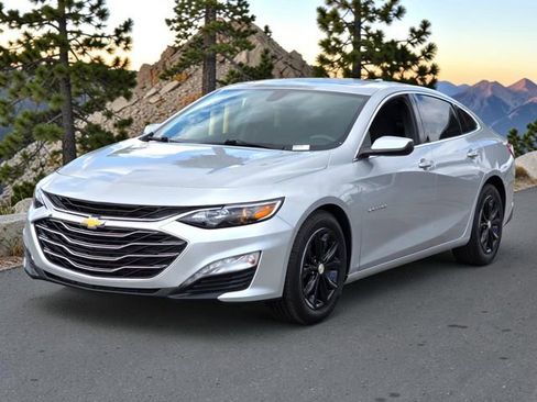 Used 2022 Chevrolet Malibu LT FWD image 4