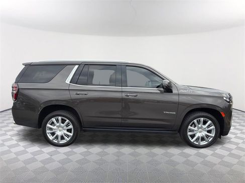 Used 2021 Chevrolet Tahoe High Country w/ Premium Package image 4