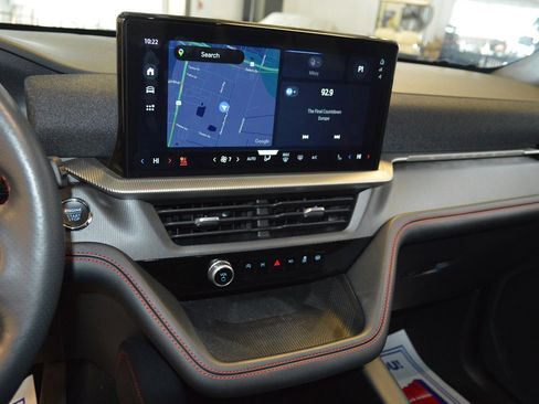 Used 2025 Ford Explorer ST-Line AWD/4WD image 19