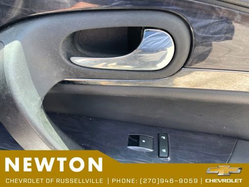 Used 2017 Buick Enclave Leather FWD image 23
