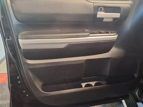 Used 2014 Toyota Tundra SR5 RWD image 16